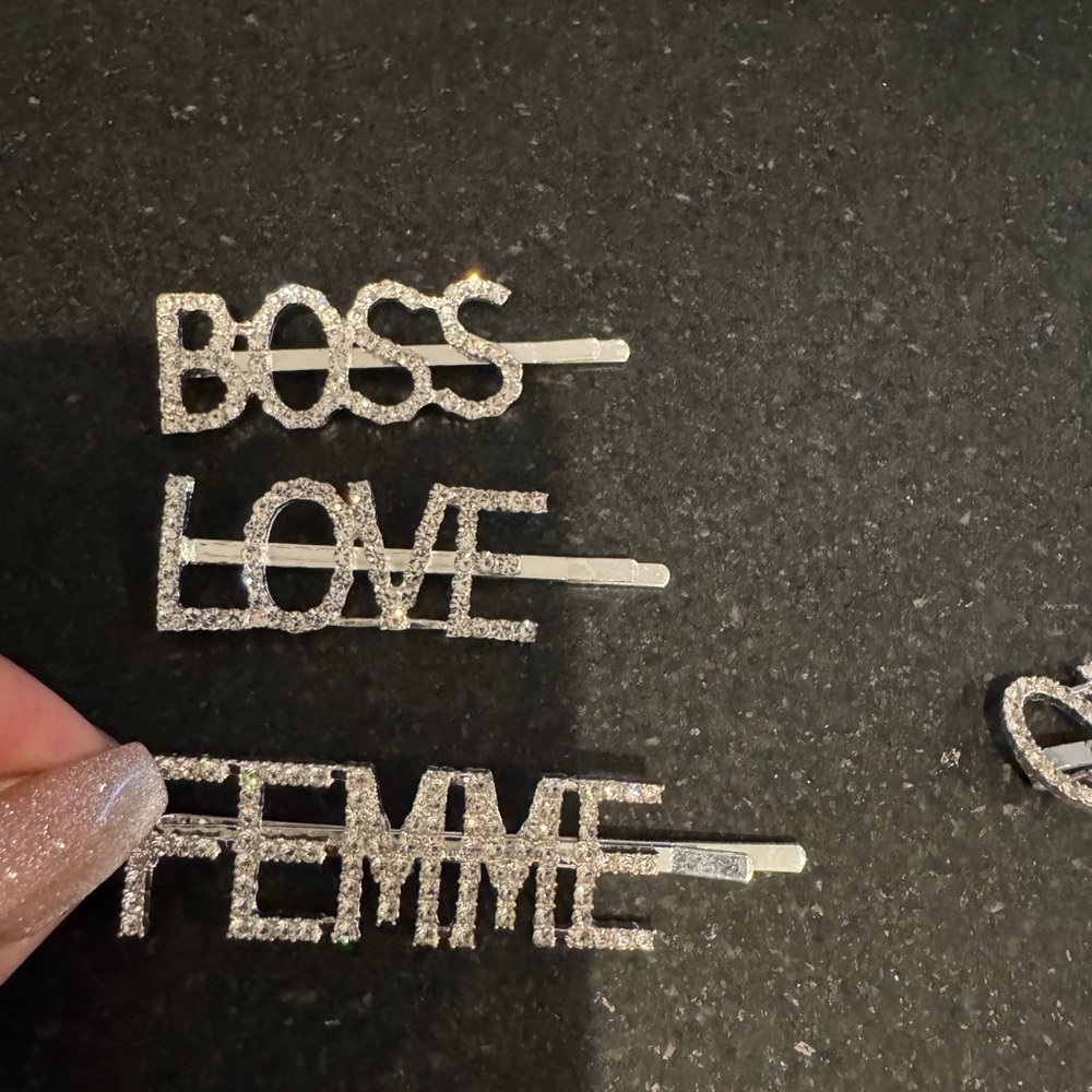Boss Silver Hair Clips Set - Picture 4 of 5